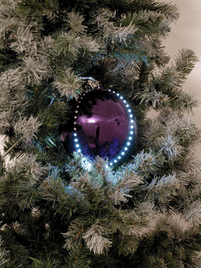 EUROPALMS LED Snowball 8cm, purple 5x