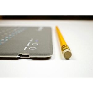 Mini Tastiera Ultra Slim Bluetooth 3.0 per Smartphone e Tablet