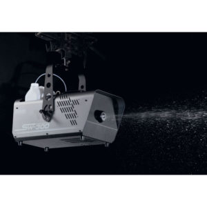 SW-300 Snow machine