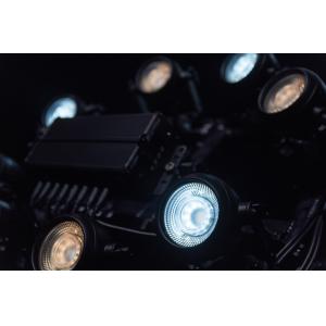 Titan Strobe FLEX FX Set di 8 strobo LED da 100 W + controller